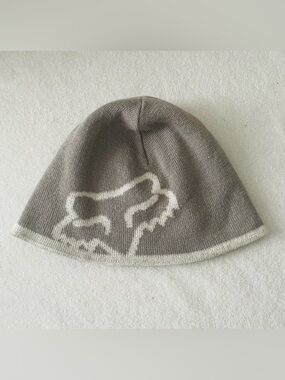 SOLD - Fox Racing Y2K Men Beanie Reversible Gray White Fox Head Dirt Bike Punk